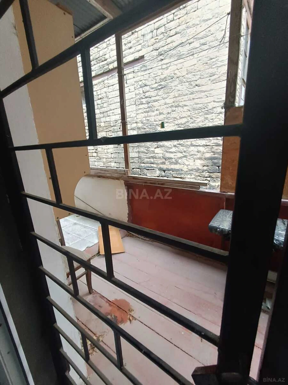 Kirayə verilir 4 otaqlı mənzil 120 m²