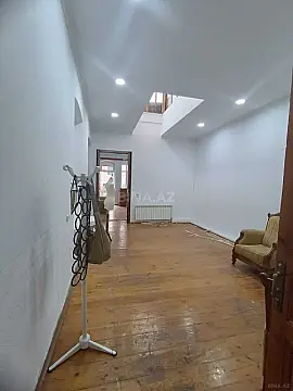 Kirayə verilir 4 otaqlı mənzil 120 m² — Bakı, Sahil qəs. 4 otaq 120.00 m²