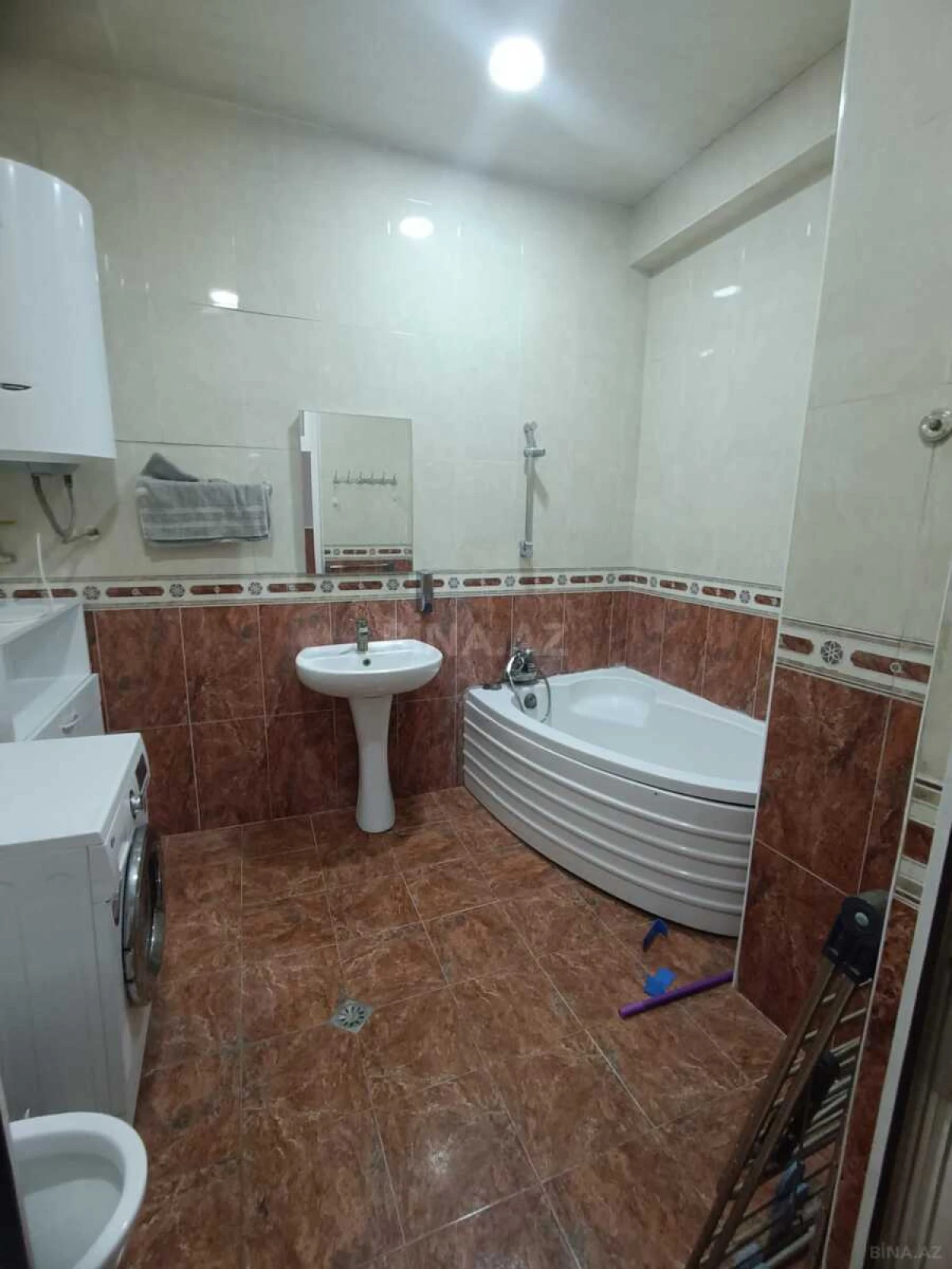 Kirayə verilir 4 otaqlı mənzil 120 m²