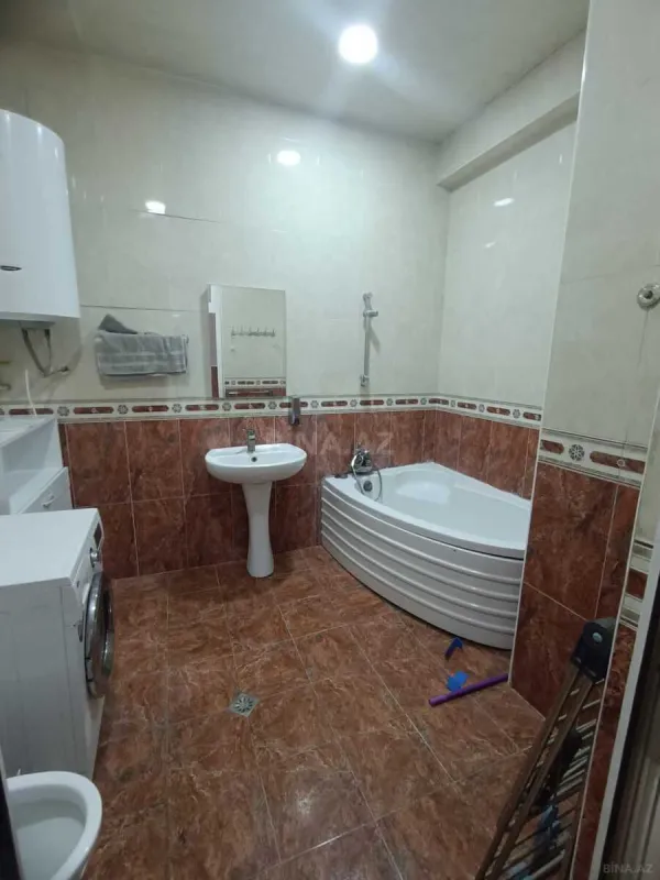 Kirayə verilir 4 otaqlı mənzil 120 m²