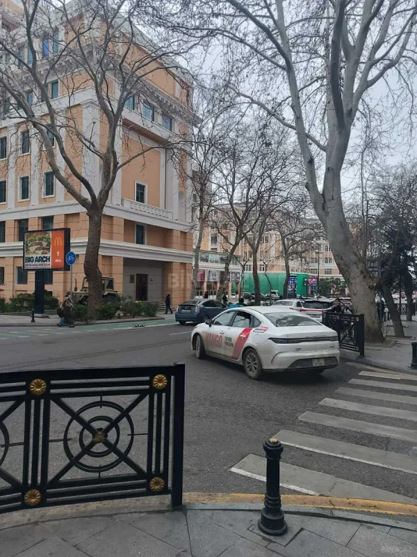 Kirayə verilir 4 otaqlı mənzil 120 m²