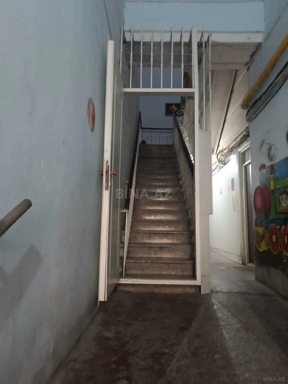 Kirayə verilir 4 otaqlı mənzil 120 m²