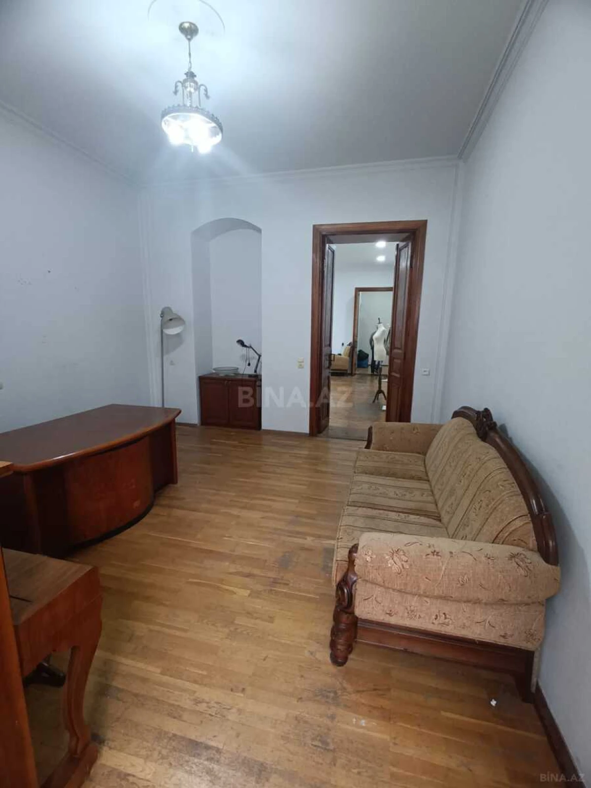 Kirayə verilir 4 otaqlı mənzil 120 m²