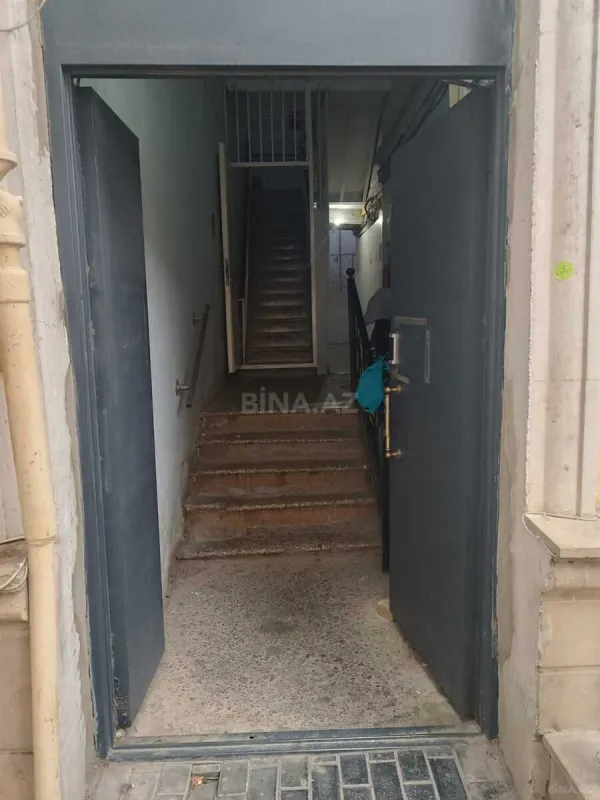 Kirayə verilir 4 otaqlı mənzil 120 m²