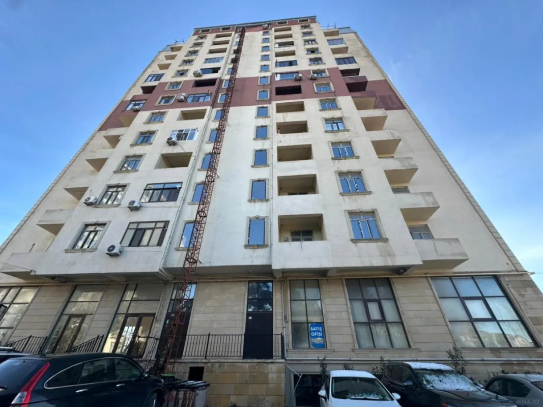 Satılır 3 otaqlı mənzil 147 m²