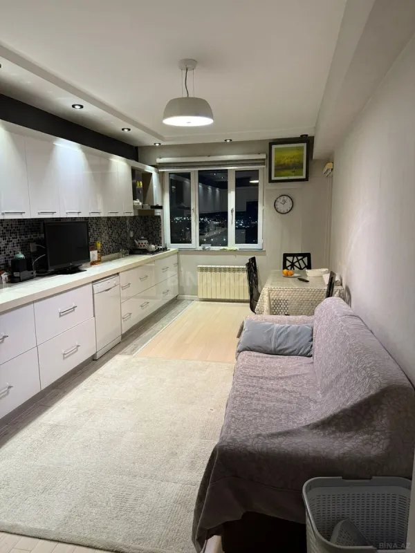 Kirayə verilir 3 otaqlı mənzil 140 m²