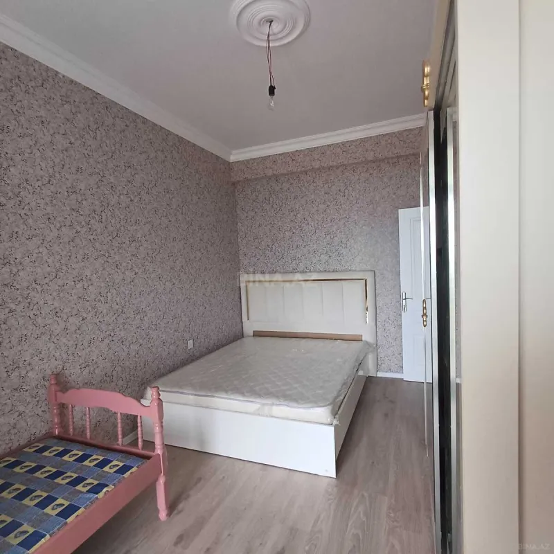 Kirayə verilir 2 otaqlı mənzil 66 m²
