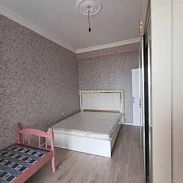 Kirayə verilir 2 otaqlı mənzil 66 m²