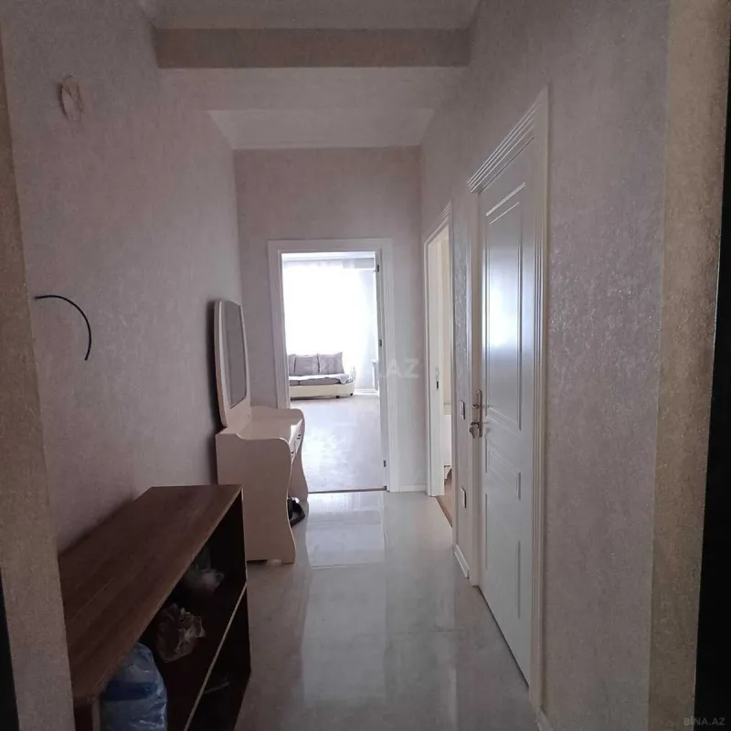 Kirayə verilir 2 otaqlı mənzil 66 m²