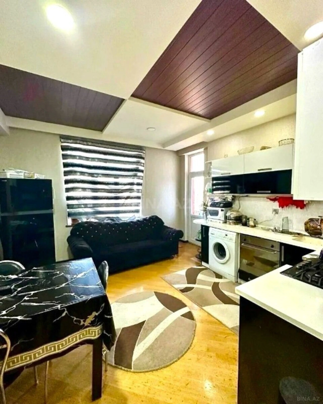 Satılır 4 otaqlı mənzil 165 m²
