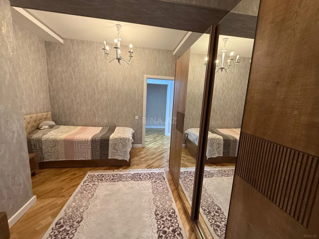 Satılır 3 otaqlı mənzil 95 m²