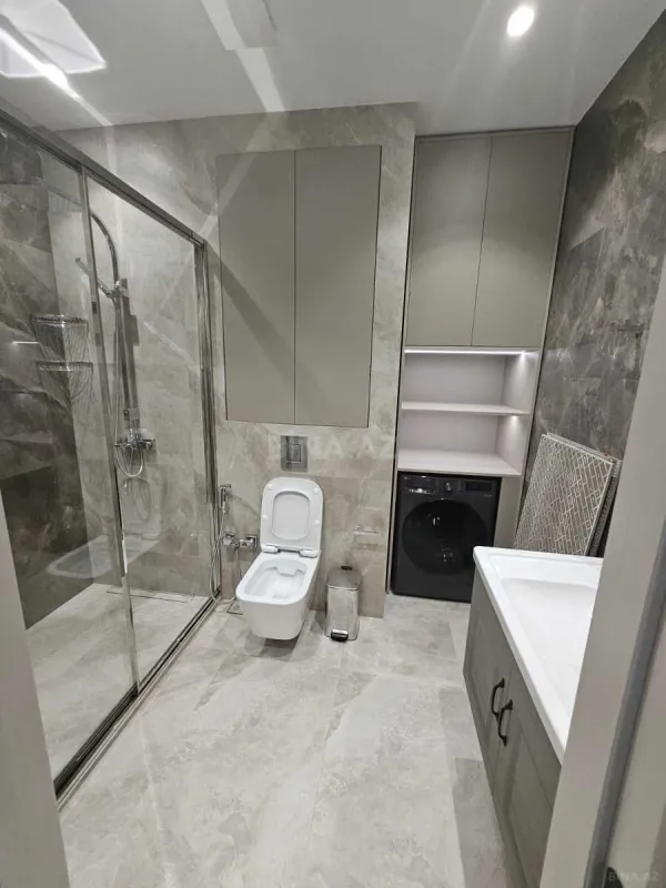 Kirayə verilir 3 otaqlı mənzil 95 m²