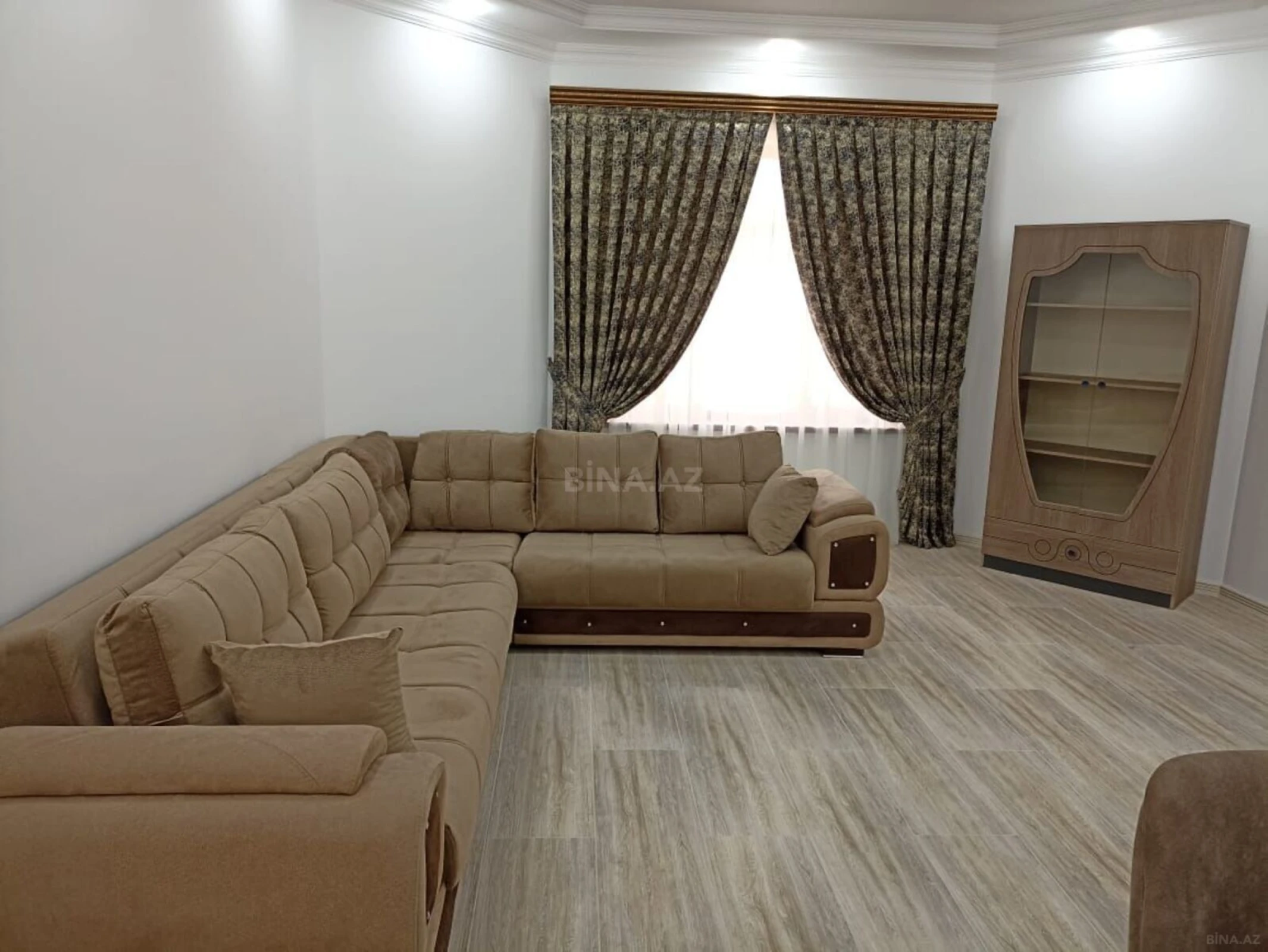 Kirayə verilir 4 otaqlı həyət evi 220 m²