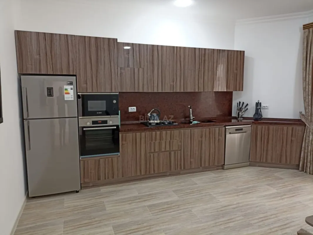 Kirayə verilir 4 otaqlı həyət evi 220 m²