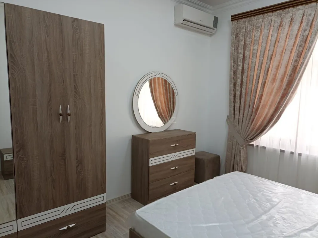 Kirayə verilir 4 otaqlı həyət evi 220 m²