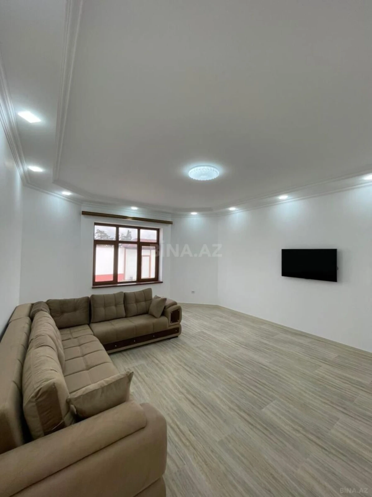 Kirayə verilir 4 otaqlı həyət evi 220 m²