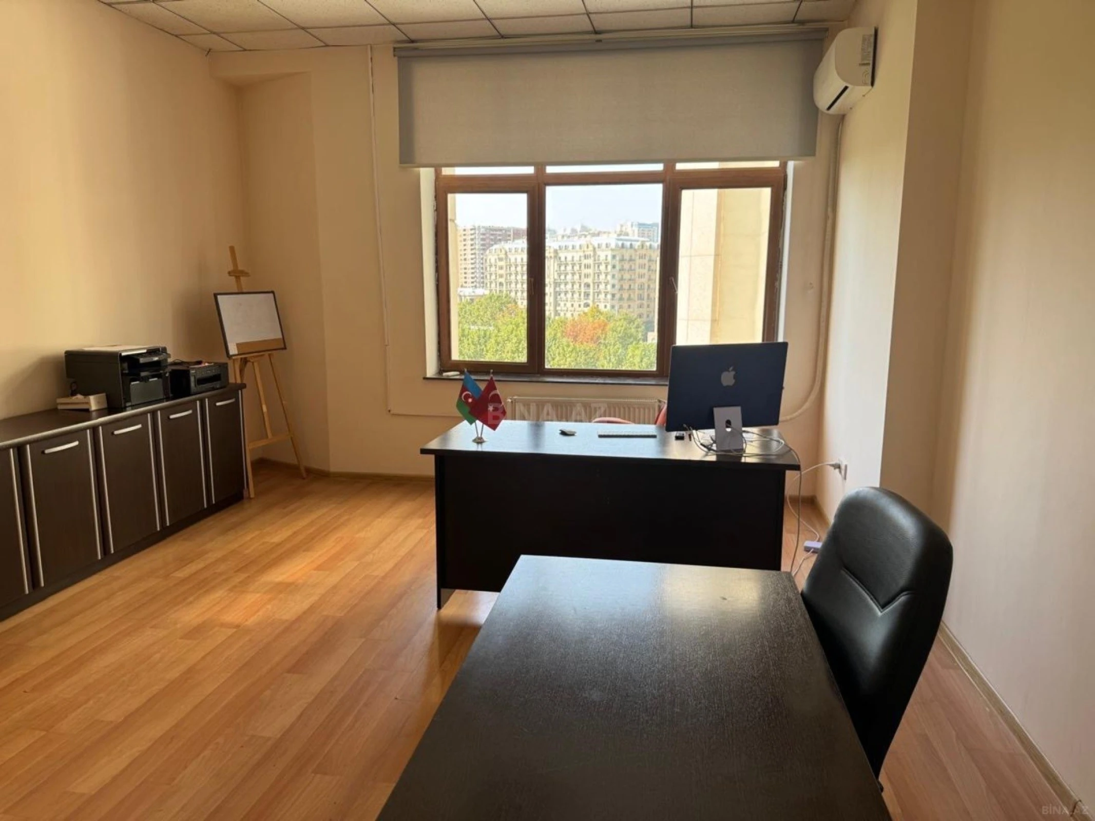 Kirayə verilir 5 otaqlı ofis 220 m²