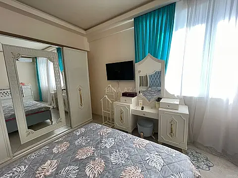 Kirayə verilir 3 otaqlı mənzil 137 m²