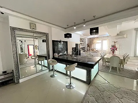 Kirayə verilir 3 otaqlı mənzil 137 m² — Bakı, Nərimanov 3 otaq 137.00 m²