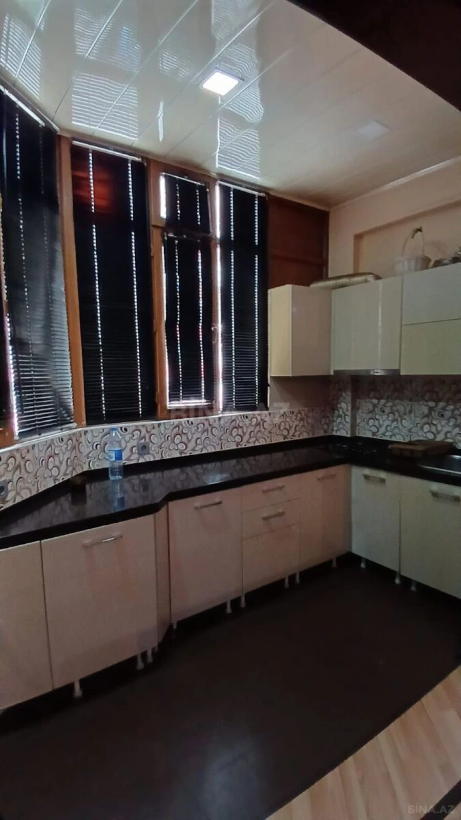 Kirayə verilir 3 otaqlı mənzil 90 m²