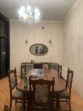 Satılır 6 otaqlı həyət evi 202 m²