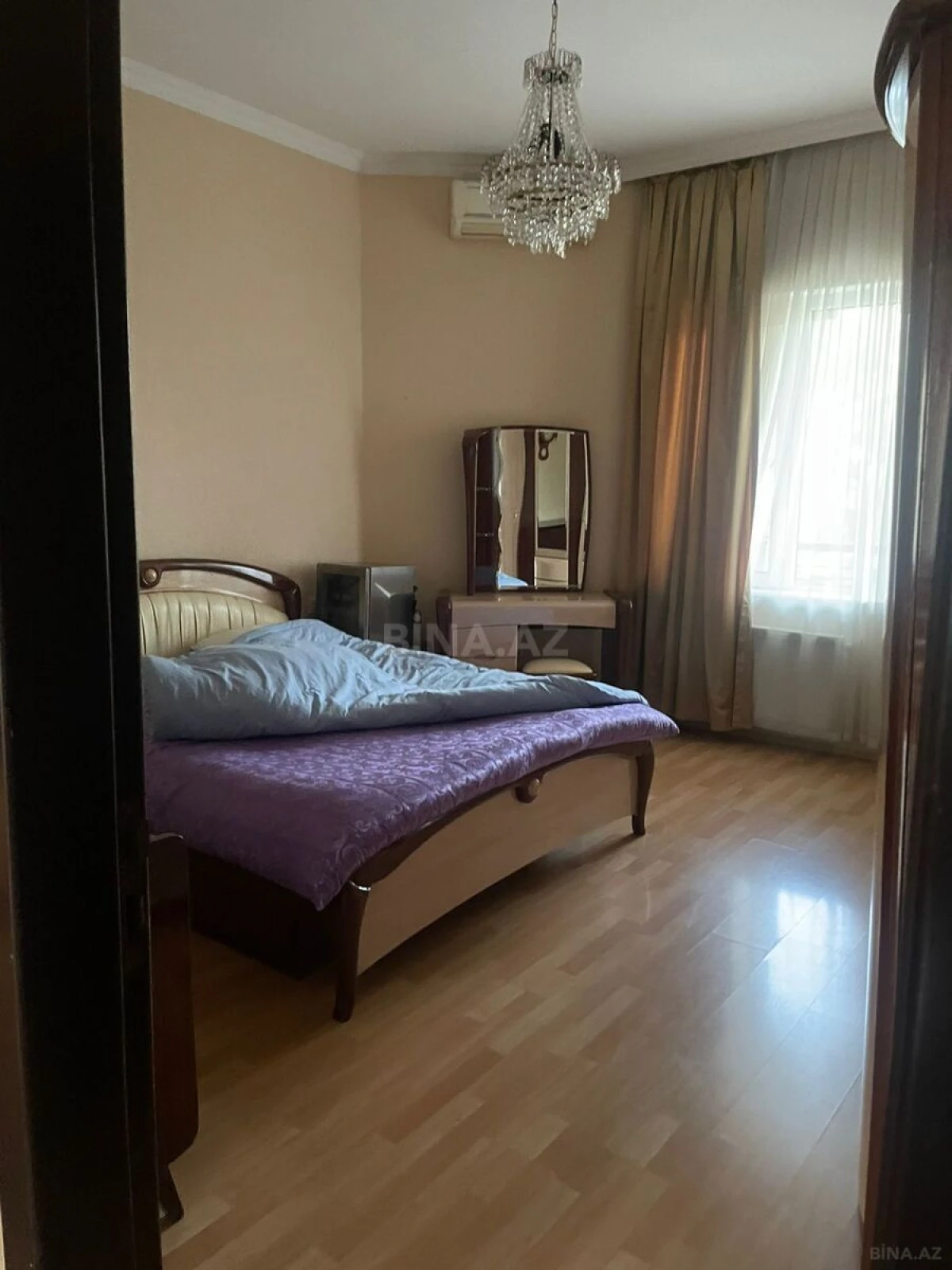 Satılır 6 otaqlı həyət evi 202 m²