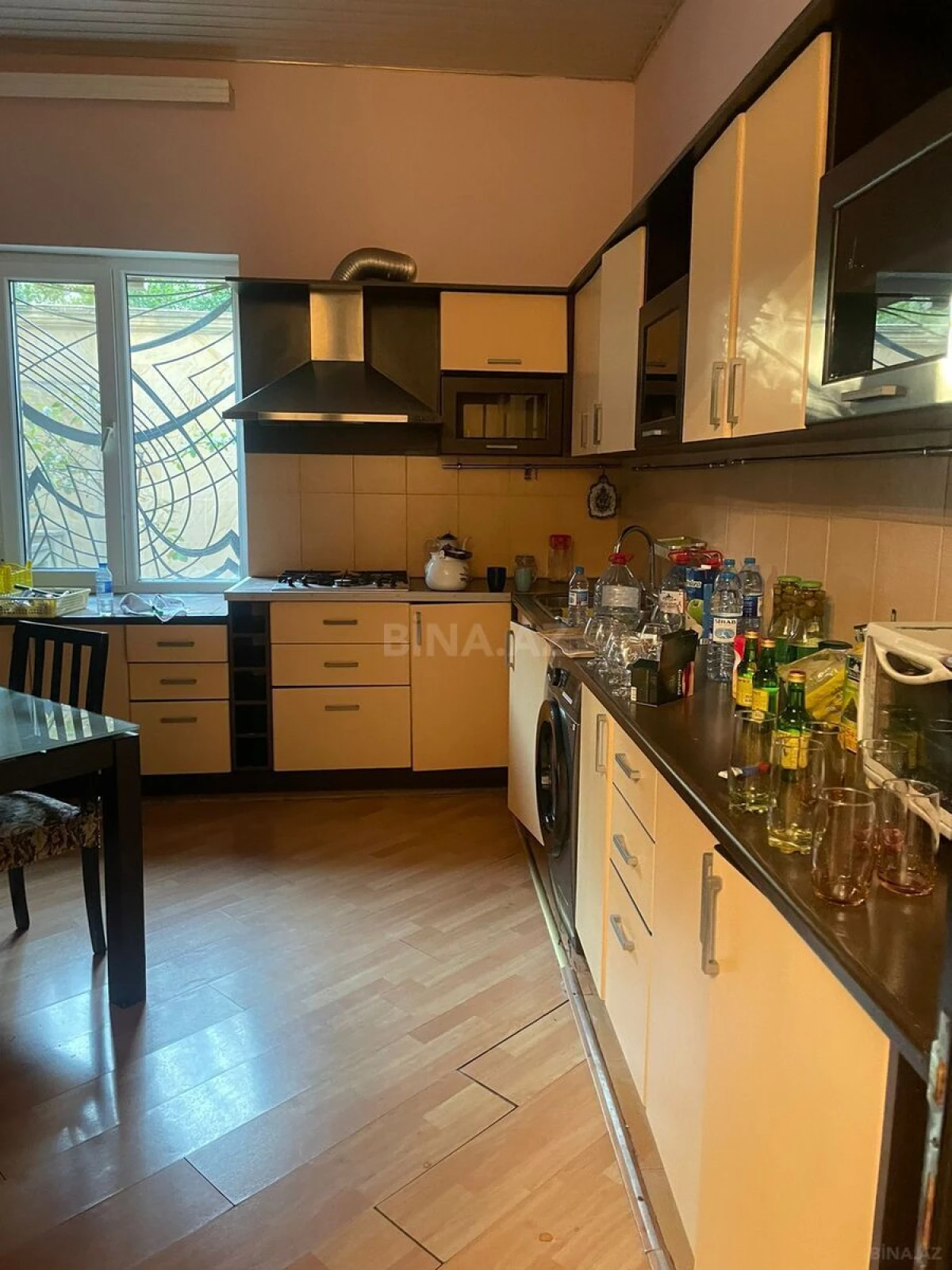 Satılır 6 otaqlı həyət evi 202 m²