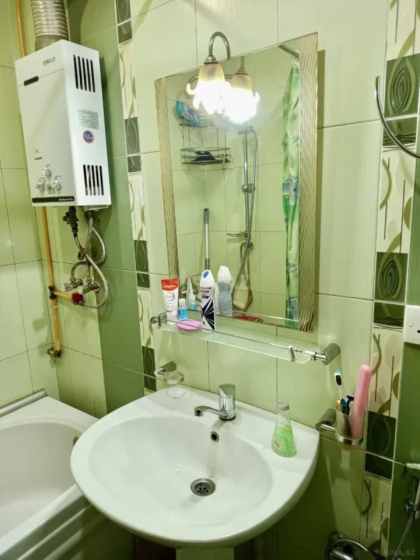 Satılır 2 otaqlı mənzil 60 m²