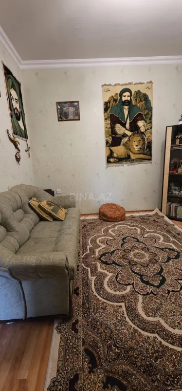 Satılır 9 otaqlı həyət evi 420 m²