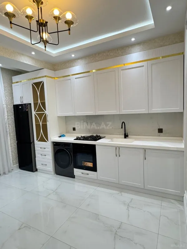 Kirayə verilir 2 otaqlı mənzil 92 m²