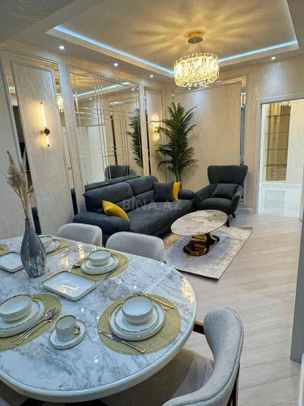 Kirayə verilir 2 otaqlı mənzil 92 m²