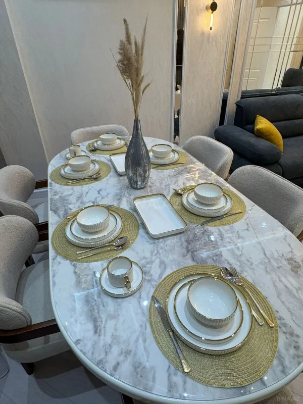 Kirayə verilir 2 otaqlı mənzil 92 m²