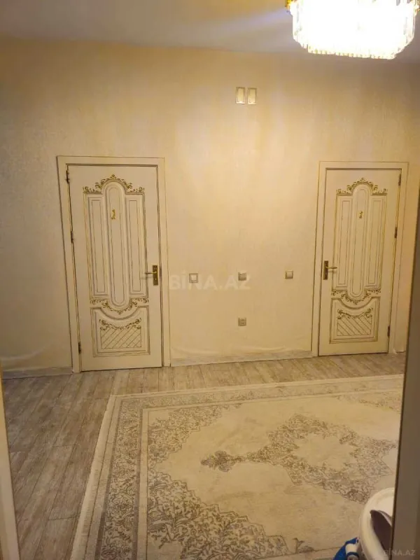 Satılır 3 otaqlı mənzil 129 m²