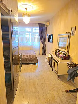Satılır 3 otaqlı mənzil 129 m²