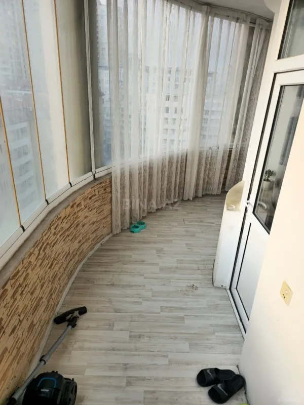 Satılır 3 otaqlı mənzil 129 m²