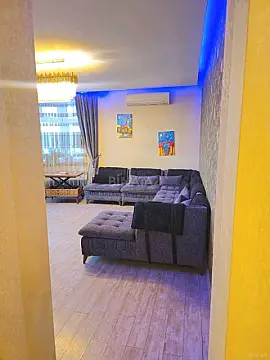 Satılır 3 otaqlı mənzil 129 m²