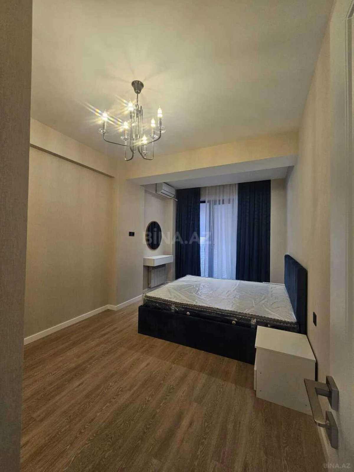 Kirayə verilir 2 otaqlı mənzil 80 m²