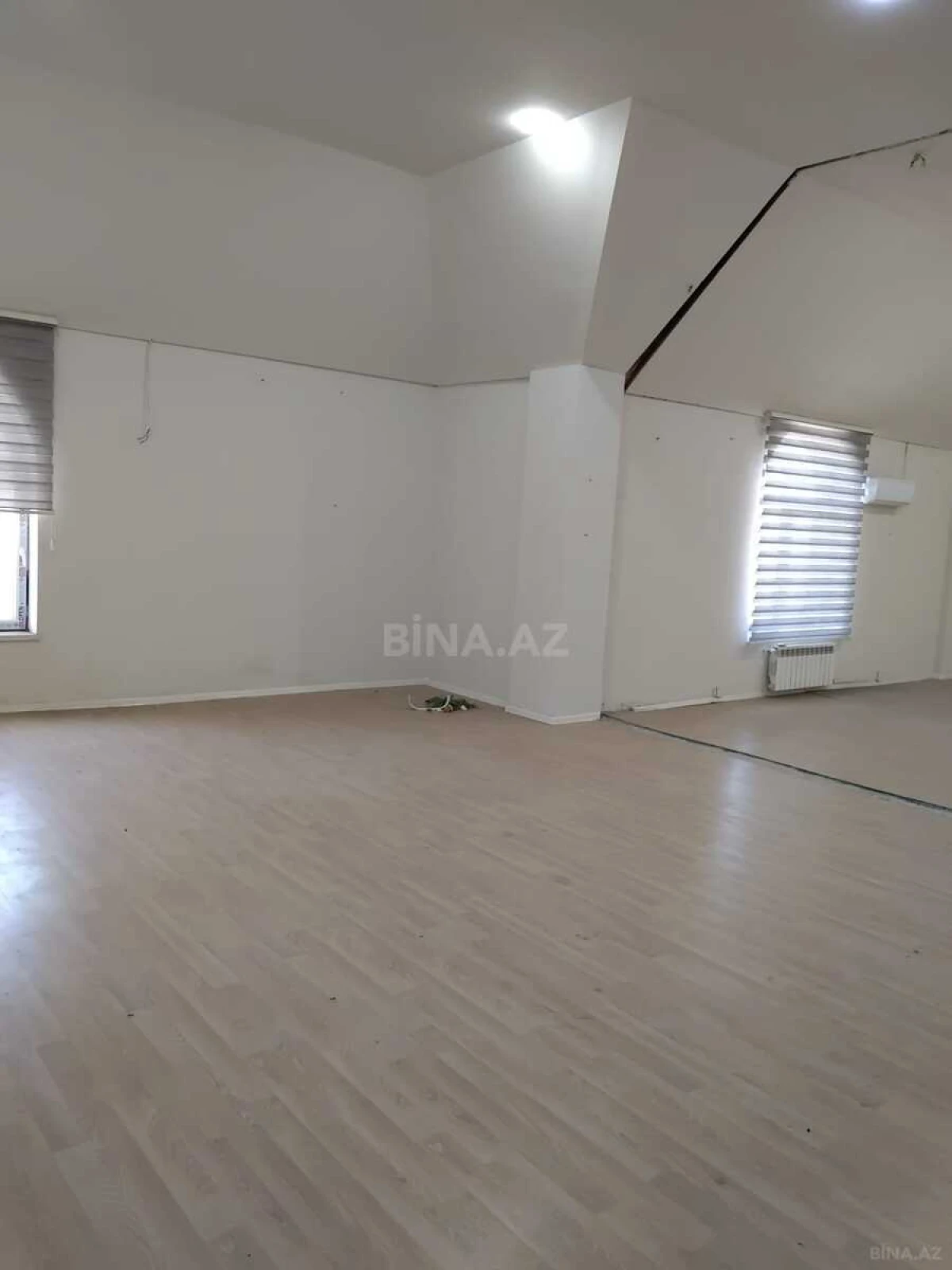 Kirayə verilir 1 otaqlı ofis 95 m²