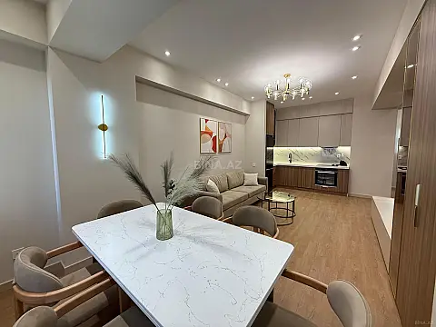 Kirayə verilir 2 otaqlı mənzil 70 m²
