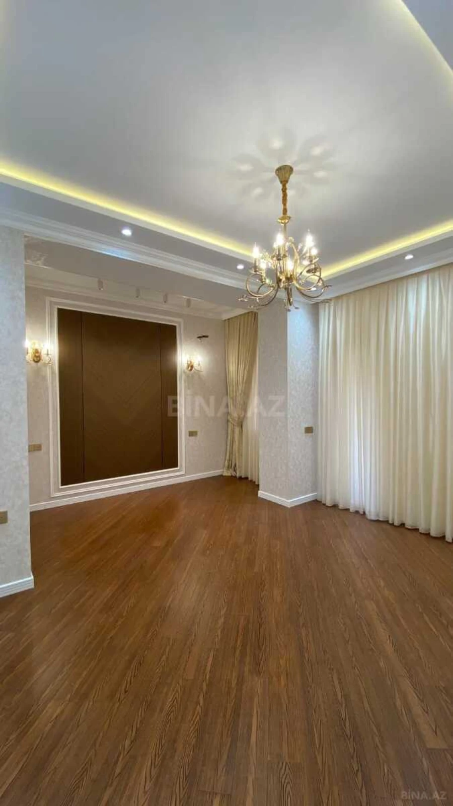 Satılır 3 otaqlı mənzil 104 m²