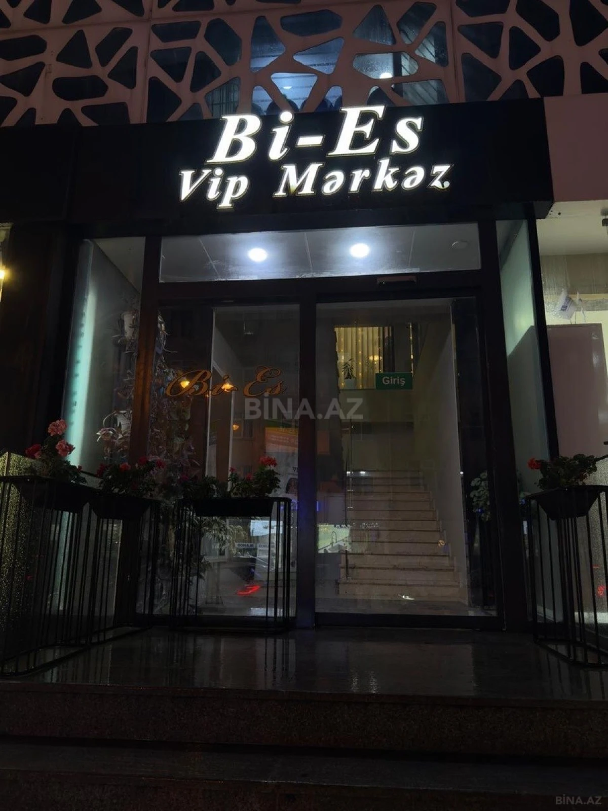 Kirayə verilir 2 otaqlı ofis 25 m²