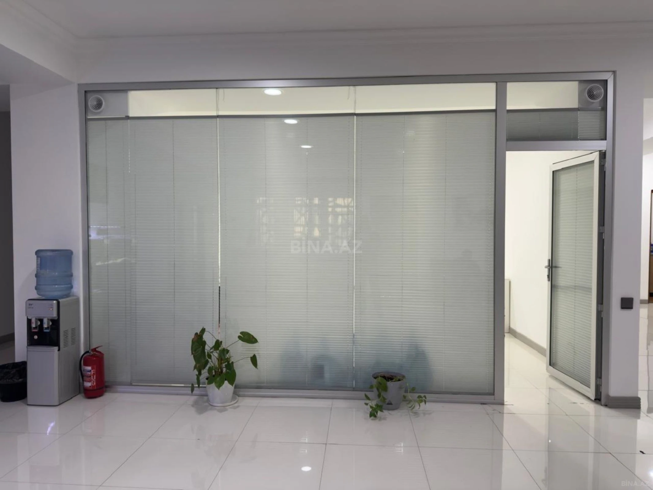 Kirayə verilir 2 otaqlı ofis 25 m²