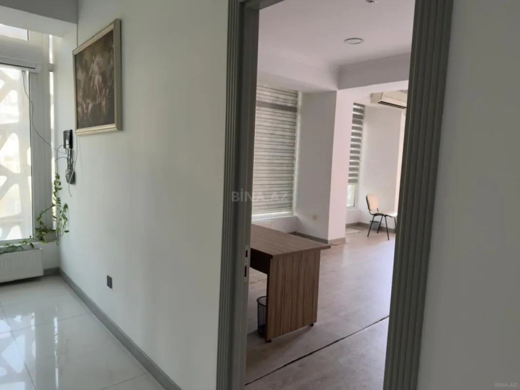 Kirayə verilir 2 otaqlı ofis 25 m²