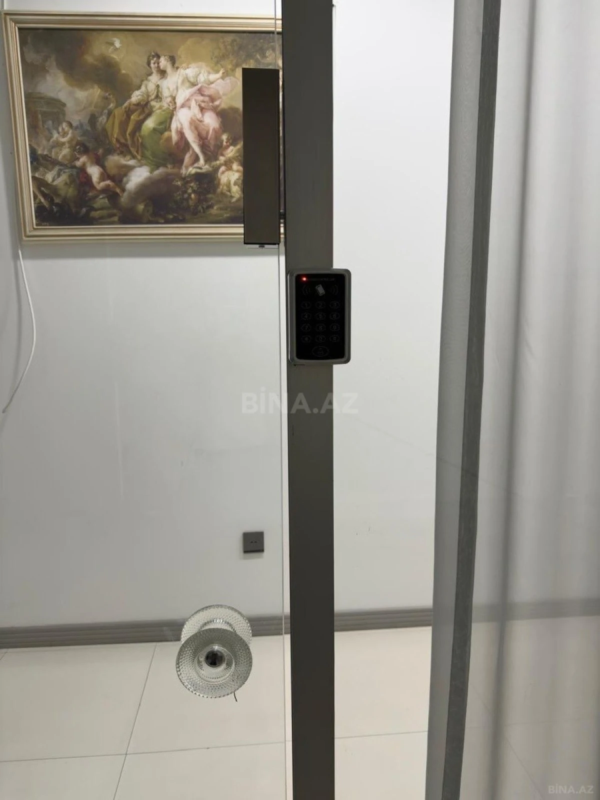 Kirayə verilir 2 otaqlı ofis 25 m²