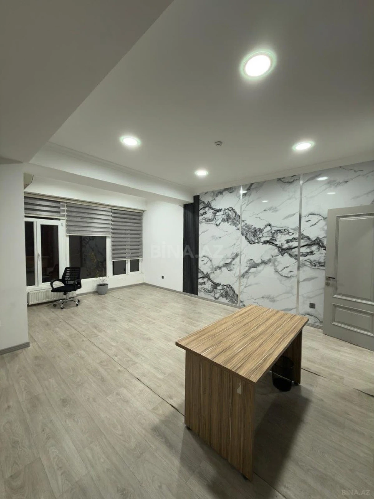 Kirayə verilir 2 otaqlı ofis 25 m²