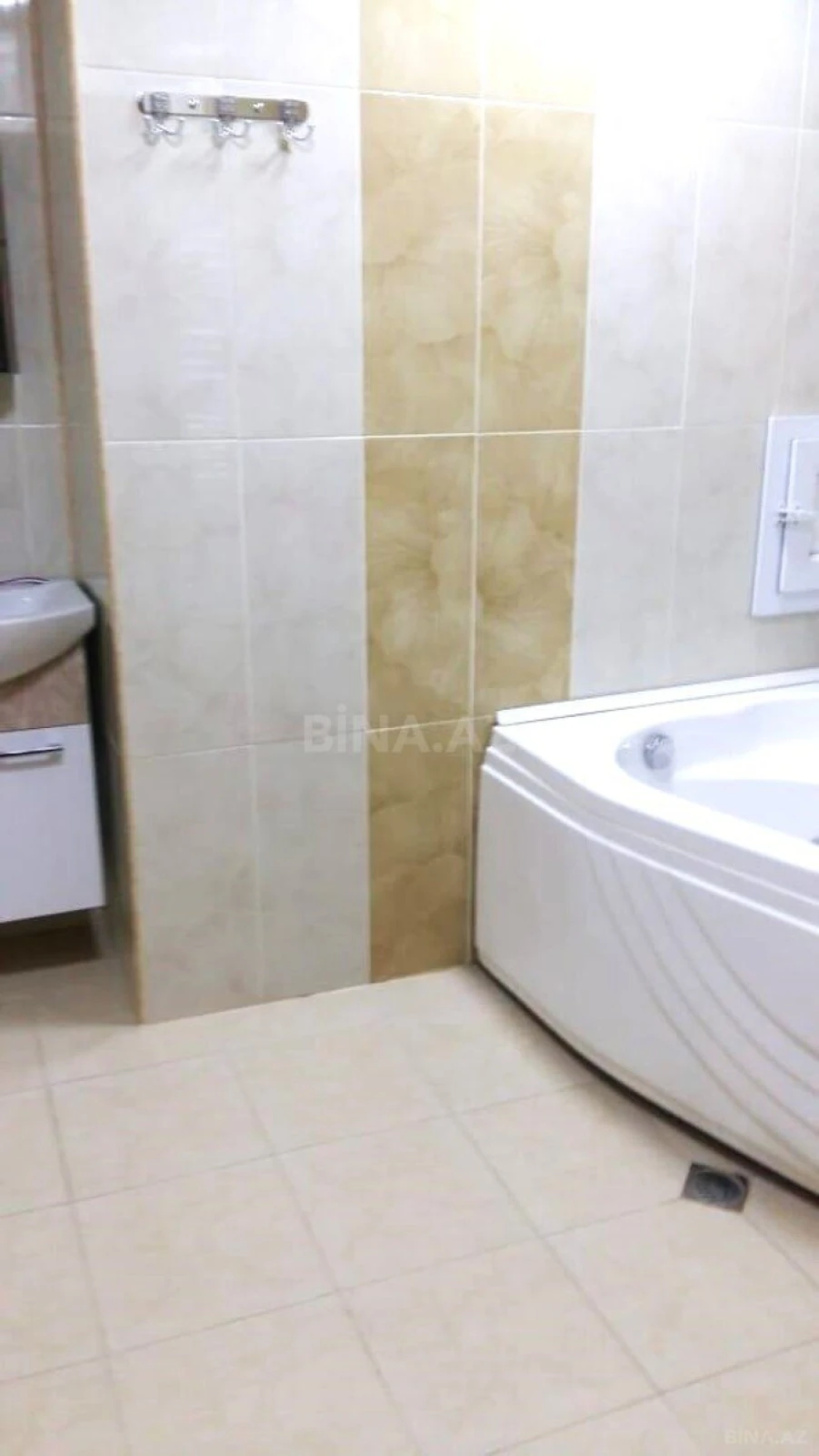 Kirayə verilir 3 otaqlı mənzil 120 m²