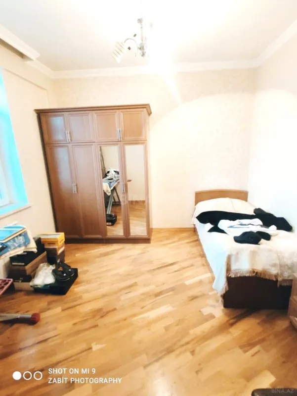 Kirayə verilir 3 otaqlı mənzil 120 m²