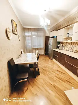 Kirayə verilir 3 otaqlı mənzil 120 m²