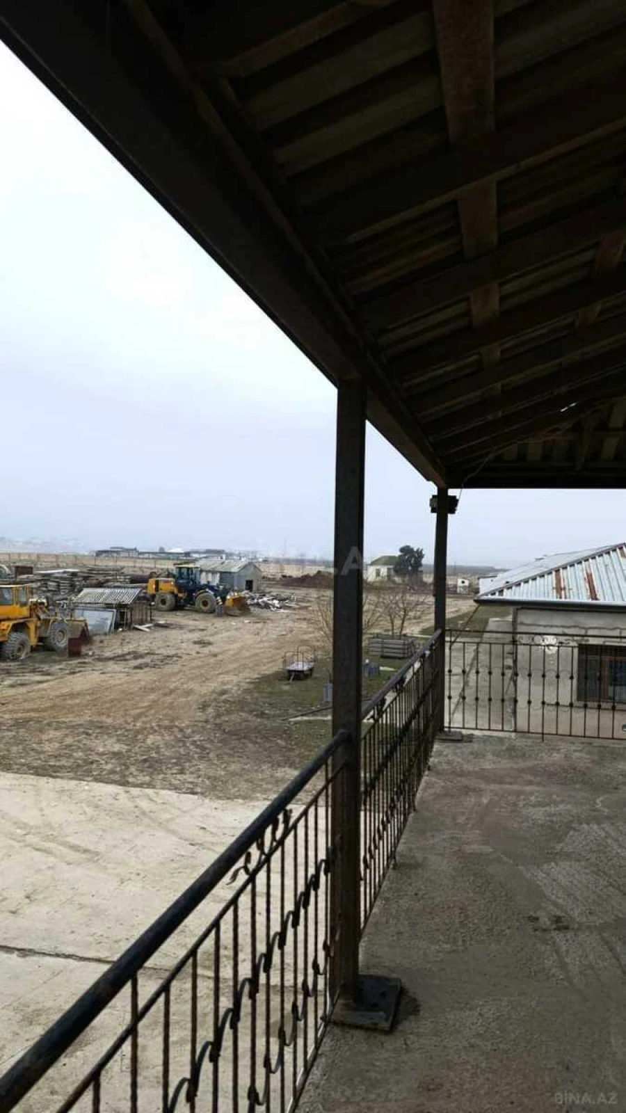 Satılır obyekt 2400 m²