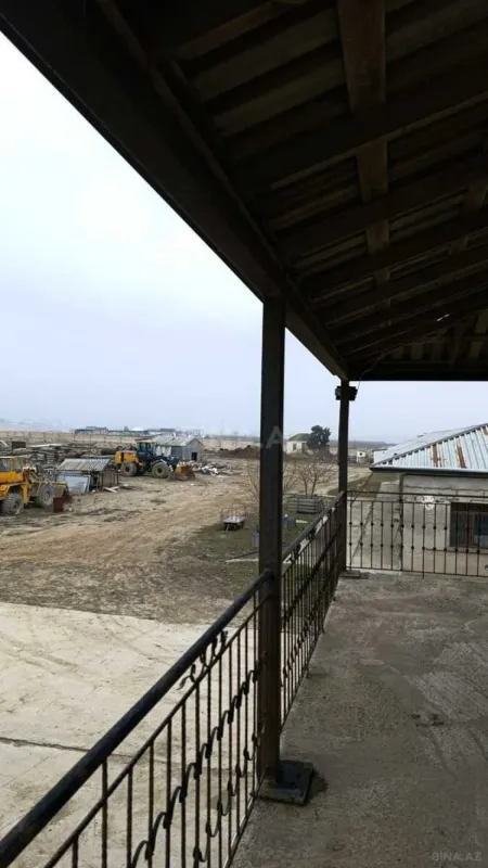 Satılır obyekt 2400 m²